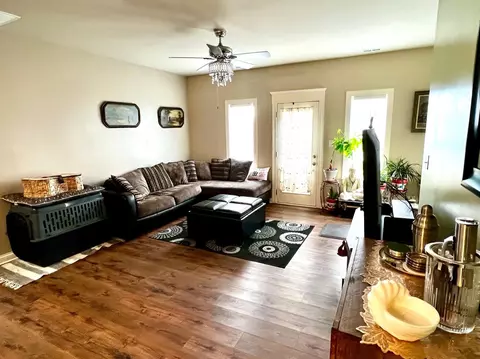 102 Summertree Dr, Porter, IN 46304 photo 4