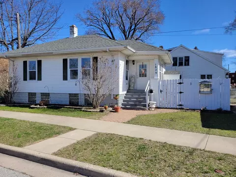 1829 Warwick Ave, Whiting, IN 46394 photo 1