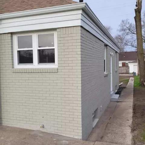 348 Taney St, Gary, IN 46404 photo 2