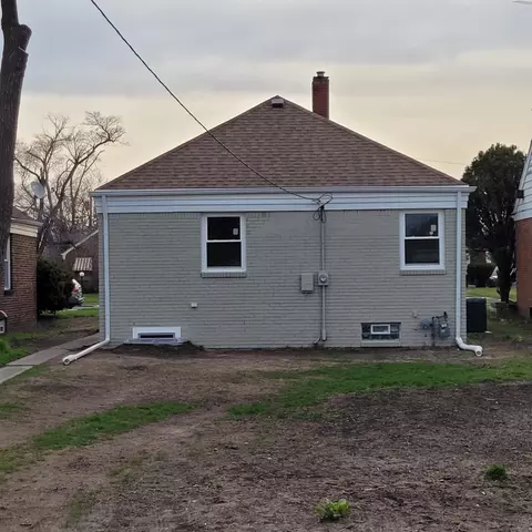 348 Taney St, Gary, IN 46404 photo 3