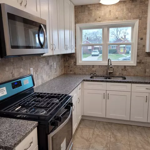 348 Taney St, Gary, IN 46404 photo 8