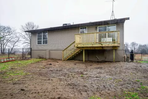11601 N 200, De Motte, IN 46310 photo 2