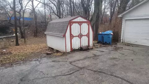 1390 Lawson Ln, Porter, IN 46304 photo 5