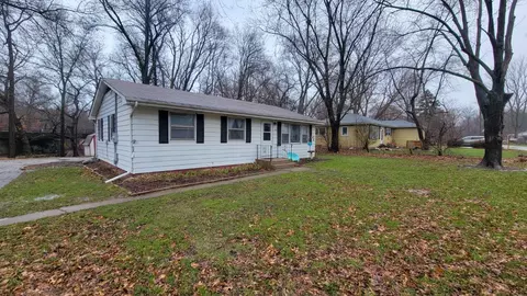 1390 Lawson Ln, Porter, IN 46304 photo 3