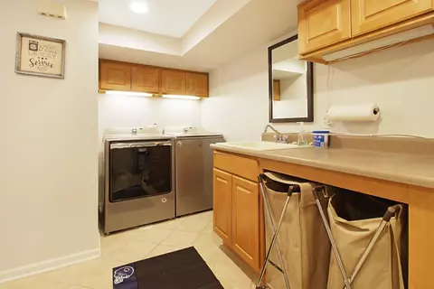 1009 S Park Dr, Griffith, IN 46319 photo 14