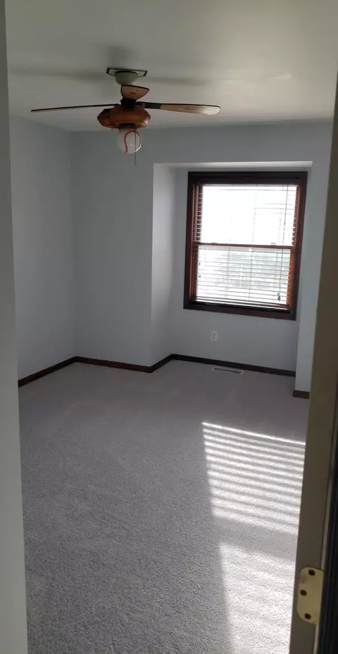 915 Pheasant Run Cir, Porter, IN 46304 photo 7