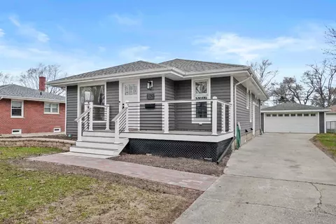 245 Briar Ln, Munster, IN 46321 photo 1
