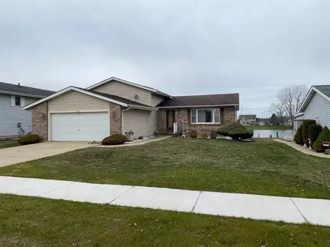 2802 Painted Leaf Dr, Crown Point, IN 46307 photo 1