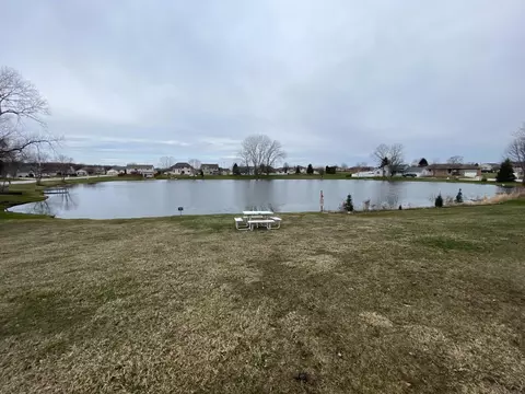 2802 Painted Leaf Dr, Crown Point, IN 46307 photo 6