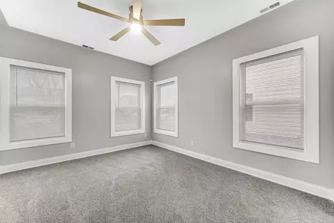 562 Jefferson St, Gary, IN 46402 photo 8