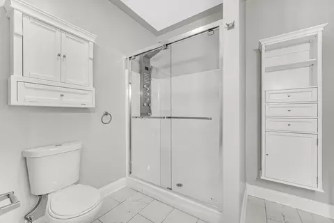 562 Jefferson St, Gary, IN 46402 photo 9