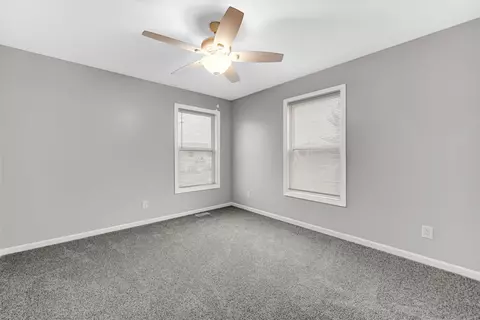 562 Jefferson St, Gary, IN 46402 photo 6