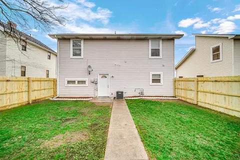 562 Jefferson St, Gary, IN 46402 photo 14