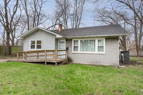 692 Cass Ct, Gary, IN 46403 photo 21