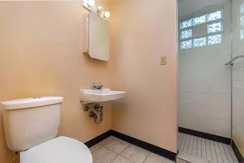 692 Cass Ct, Gary, IN 46403 photo 16