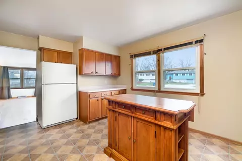 692 Cass Ct, Gary, IN 46403 photo 7