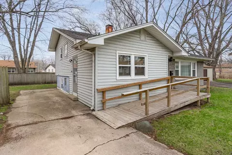 692 Cass Ct, Gary, IN 46403 photo 22