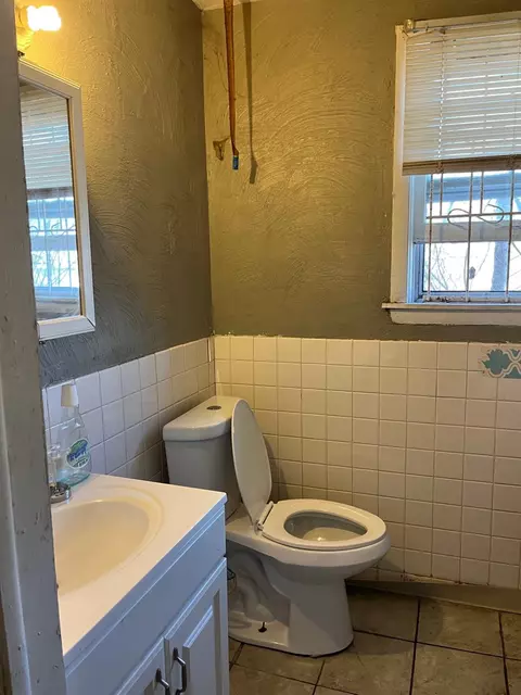 4192 Massachusetts St, Gary, IN 46409 photo 9
