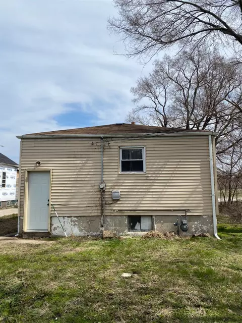 1554 Taney St, Gary, IN 46404 photo 2