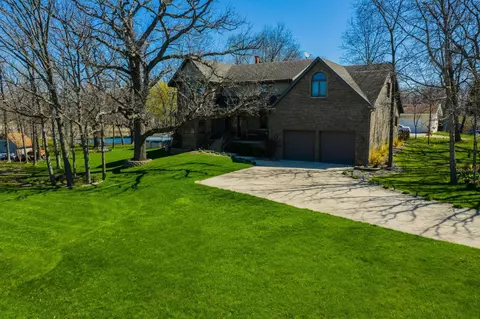 633 W 77th Ave, Dyer, IN 46311 photo 4