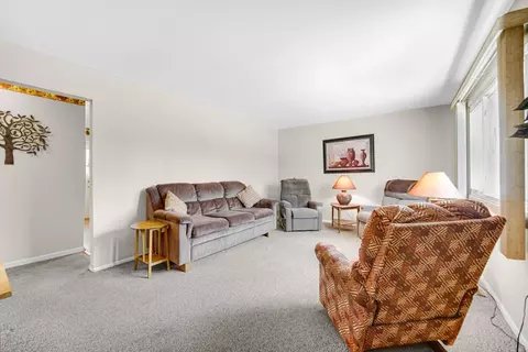 1548 S Broad St, Griffith, IN 46319 photo 5