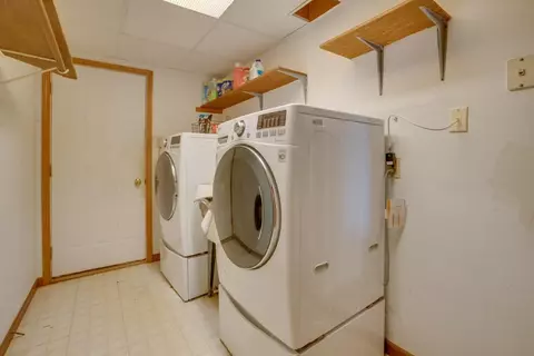 1413 Capri Ln, Dyer, IN 46311 photo 17