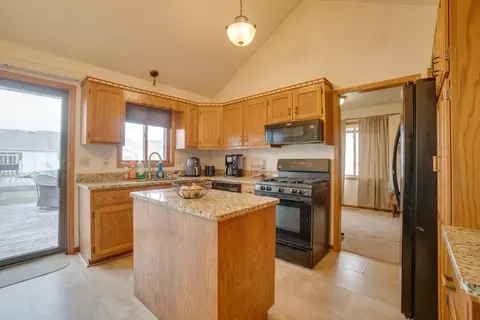 1413 Capri Ln, Dyer, IN 46311 photo 8