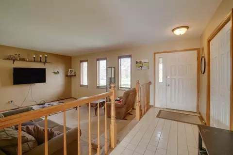 1413 Capri Ln, Dyer, IN 46311 photo 9