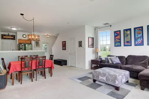 893 Flagstone Dr, Dyer, IN 46311 photo 5