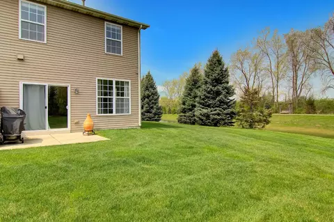 893 Flagstone Dr, Dyer, IN 46311 photo 3