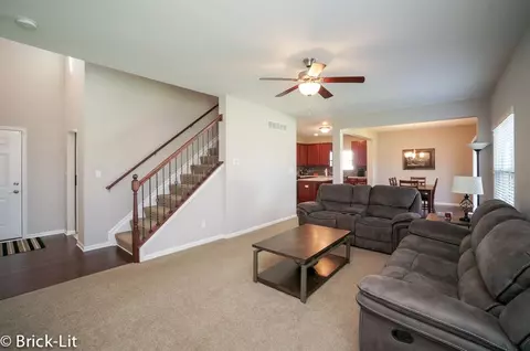 5346 Rudd Ct, Crown Point, IN 46307 photo 2