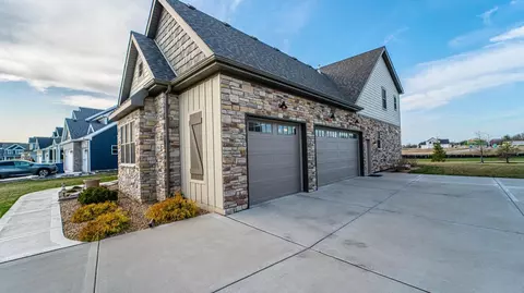12980 Red Lily Way, Saint John, IN 46373 photo 5