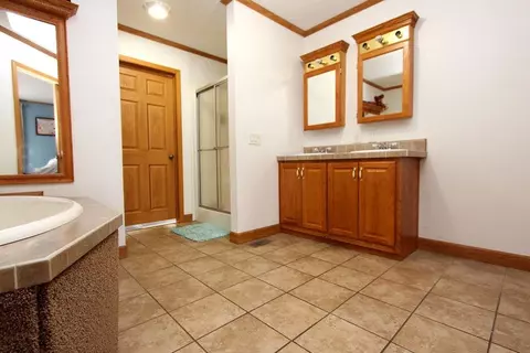 457 E 600, La Porte, IN 46350 photo 9