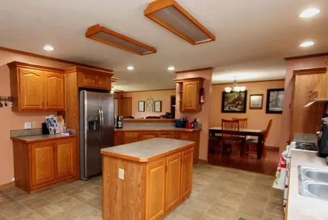 457 E 600, La Porte, IN 46350 photo 6