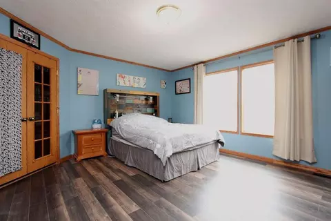 457 E 600, La Porte, IN 46350 photo 8