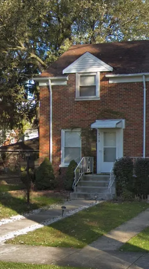 313 Belmont Pl, Munster, IN 46321 photo 1