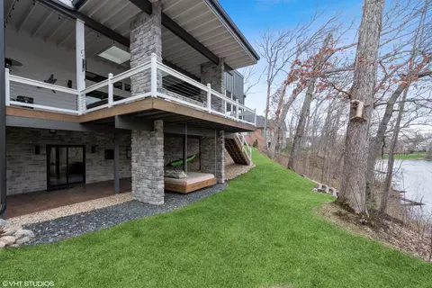 210 Glencoe Dr, Valparaiso, IN 46385 photo 58