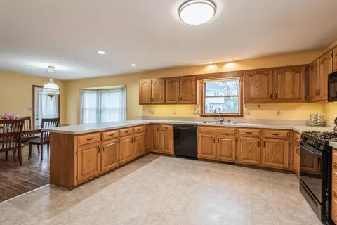 753 David Blvd, Porter, IN 46304 photo 7