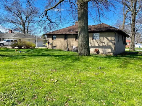 439 N Griffith Blvd, Griffith, IN 46319 photo 4