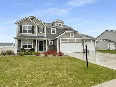 8830 Drake Dr, Saint John, IN 46373 photo 1