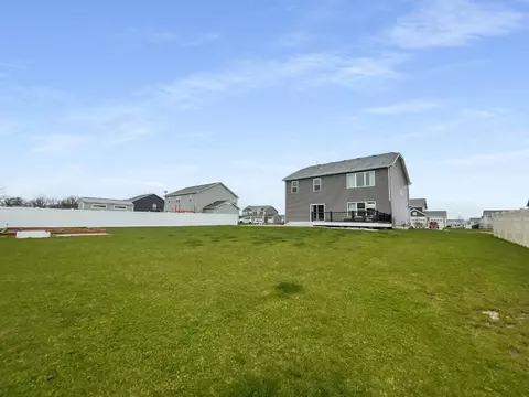 8830 Drake Dr, Saint John, IN 46373 photo 6