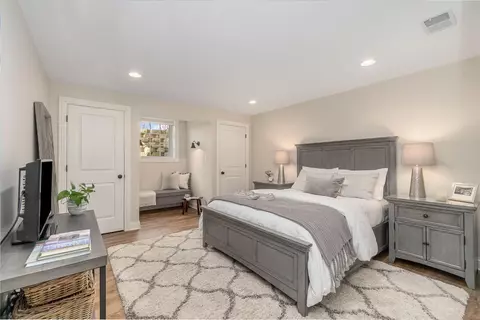 1058 Sterling Ct, Crown Point, IN 46307 photo 35