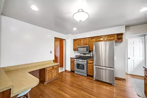 304 W 38th Ct, Griffith, IN 46319 photo 7