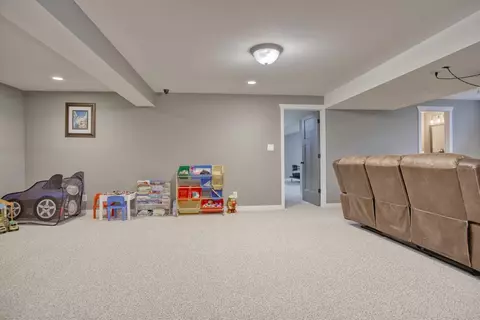 822 Daisy Cir, De Motte, IN 46310 photo 22