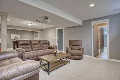 822 Daisy Cir, De Motte, IN 46310 photo 24