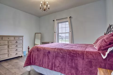 822 Daisy Cir, De Motte, IN 46310 photo 11