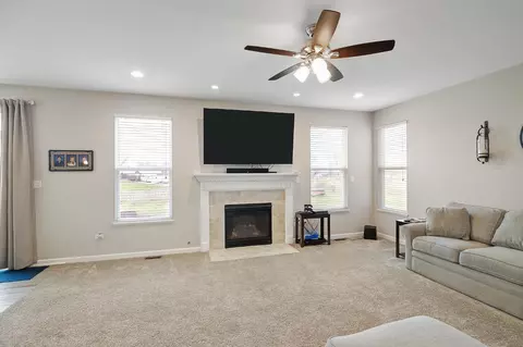 10201 California St, Crown Point, IN 46307 photo 15