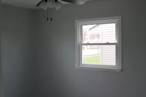 524 W Elm St, Griffith, IN 46319 photo 4