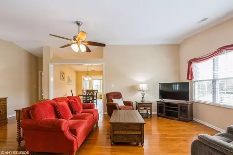 9497 W 107th Pl, Saint John, IN 46373 photo 4