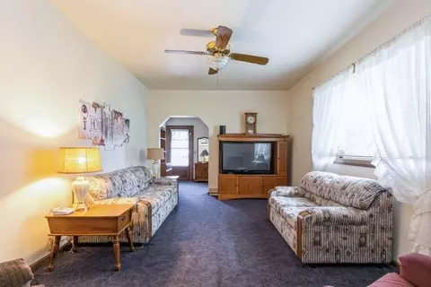 1811 Elm St, Griffith, IN 46319 photo 4